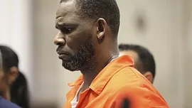 R. Kelly vraagt Trump om gratie: advocaat dient formeel verzoek in