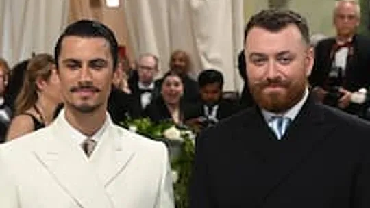 Sam Smith zingt voor het eerst over wederzijdse liefde op nieuwe album Hazel Eyes